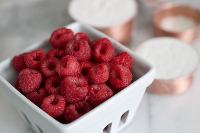 dish of fresh raspberries 