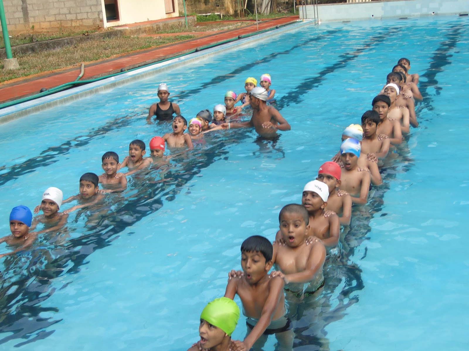 gallery-swimming-pool-chavara-public-school