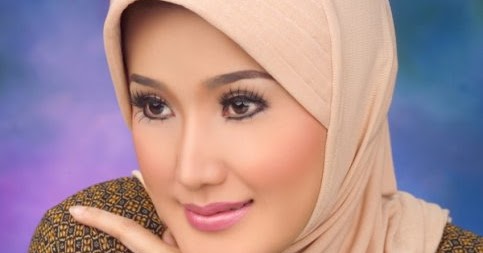 Lirik Lagu Dangdut Teman Biasa Evie Tamala