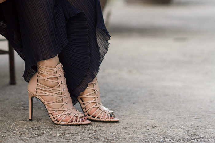 Influencer Blogger adicta a los zapatos