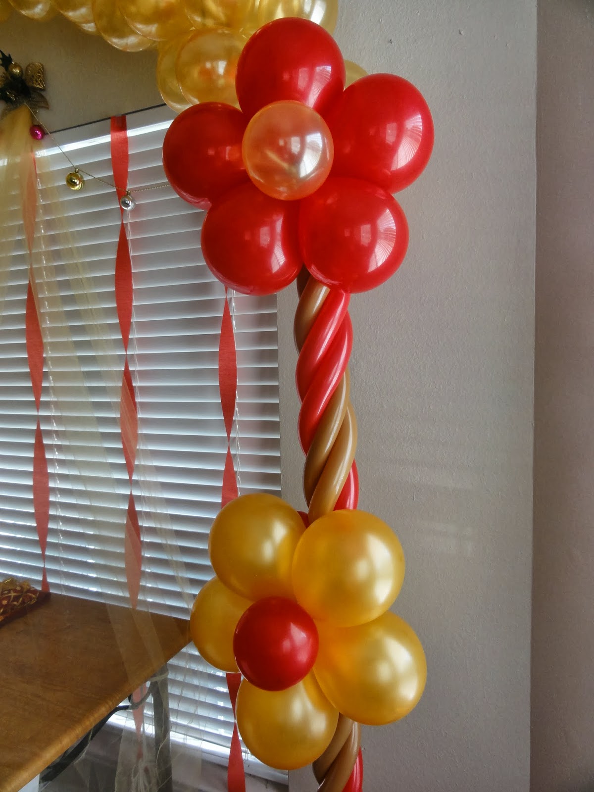 Santo Diamond Balloon Design Balloon decoration for festive