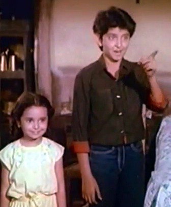 Bollywood, Hollywood, buildings, Technology and other amazing pics