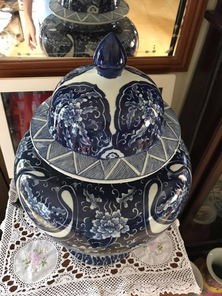 Ezany Galleria...: FOR SALE : PASU HIASAN BIRU PUTIH BESAR