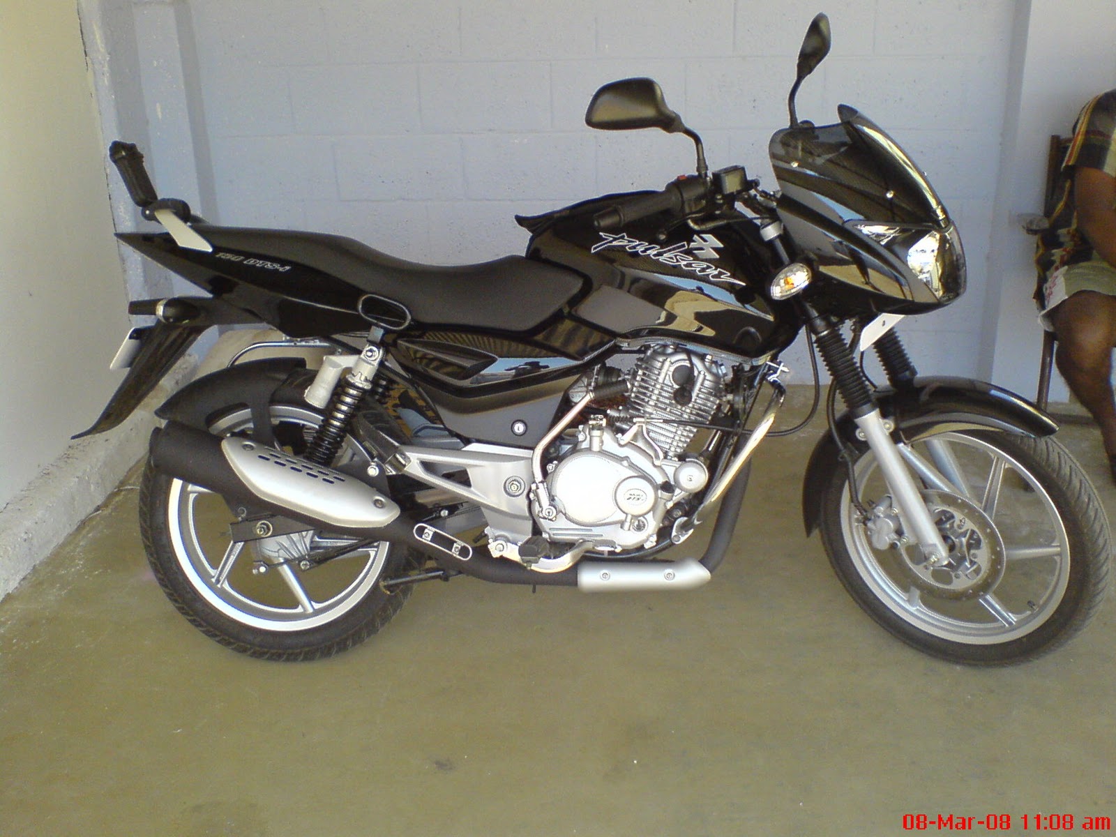 pulsar m200