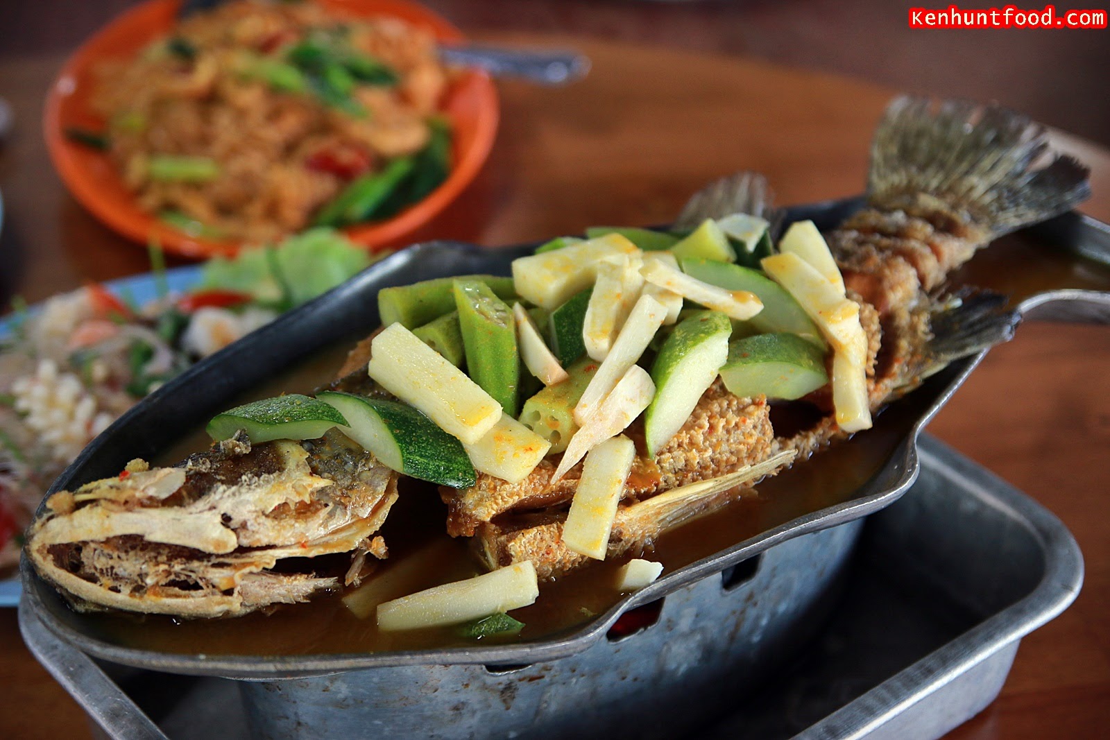 KEN HUNTS FOOD 5 Utara Thai Seafood Restaurant Jitra, Kedah.