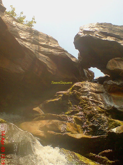 Chunchi Waterfalls, Makedatu