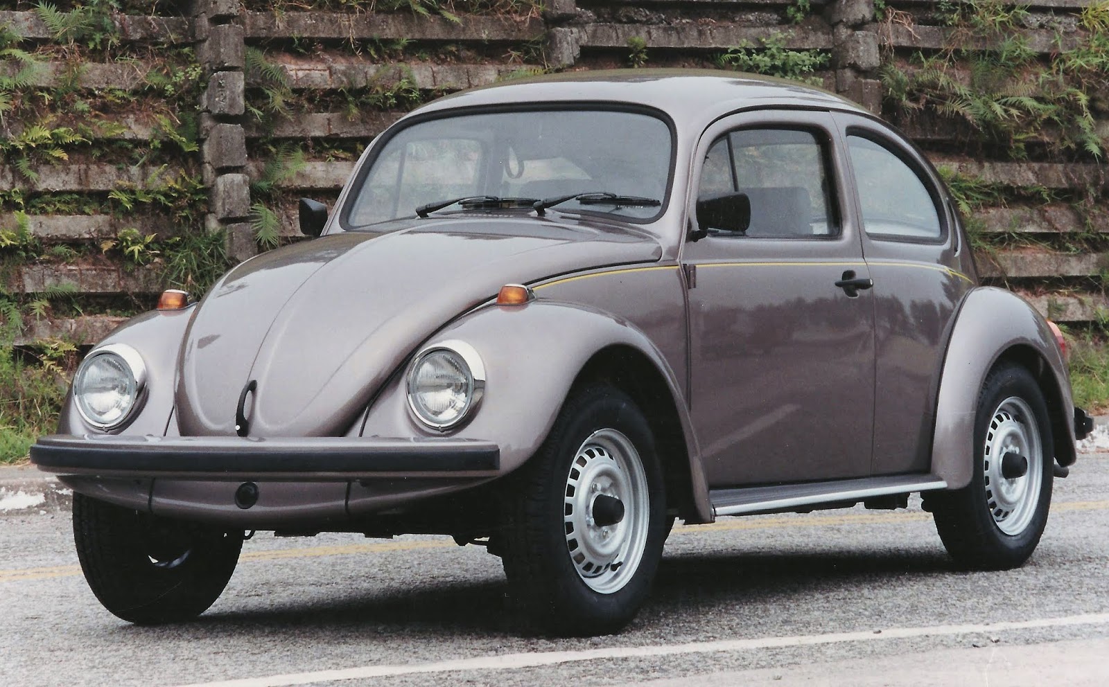 Primeiro Volkswagen Fusca fabricado no Brasil completa 60 anos