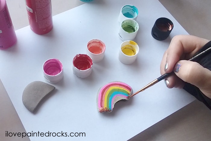 How To Make Fun Rainbow Painted Rocks