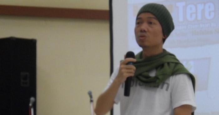 caritahupedia Mengenal sosok Novelis Tere Liye