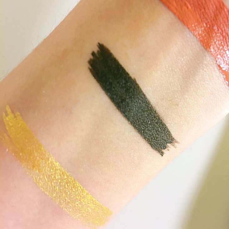 wet n wild megaliner Liquid Eyeliner Winged n' Wild swatch wet n wild megaliner Liquid Eyeliner Winged n' Wild swatch