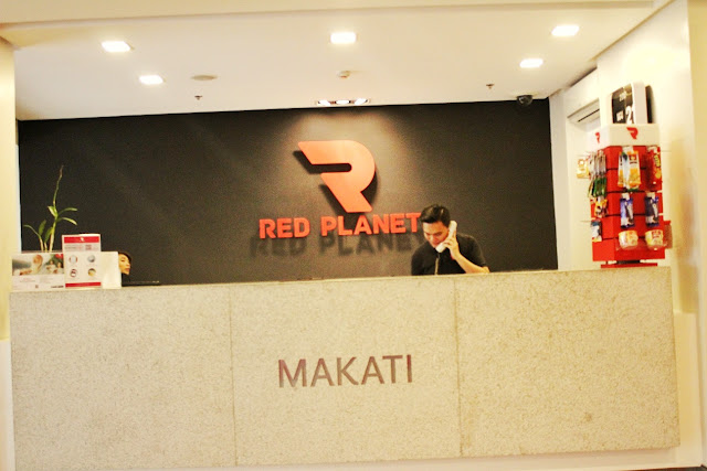 red planet hotel makati