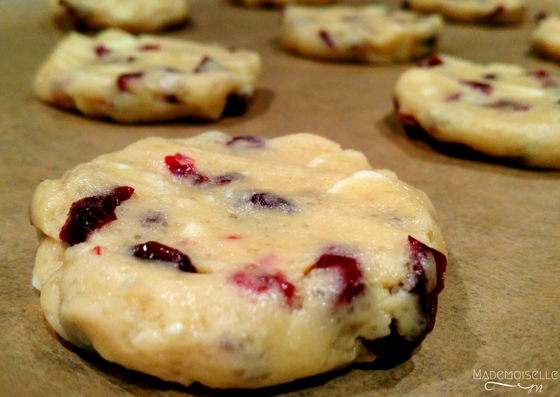 Cookies aux pépites de chocolat blanc et aux cranberries