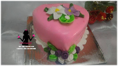 Jual Kue Tart Bentuk Hati Murah di Surabaya Jual Kue Tart Bentuk Hati Murah di Surabaya