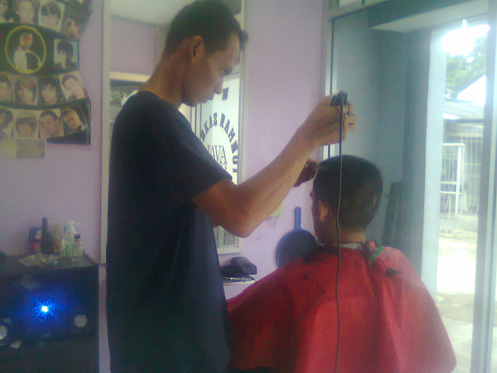 KURSUS PANGKAS RAMBUT BANTEN KURSUS PANGKAS RAMBUT BANTEN