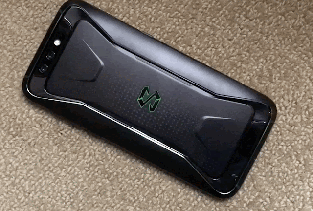 Xiaomi's Cool Blackshark Gaming Smartphone Hands On Images! Xiaomi's Cool Blackshark Gaming Smartphone Hands On Images!