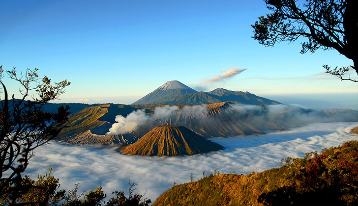 Bromo Mountain natural attractions
