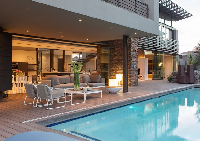 Contoh Kolam Renang Minimalis Belakang Rumah Contoh Kolam Renang Minimalis Belakang Rumah