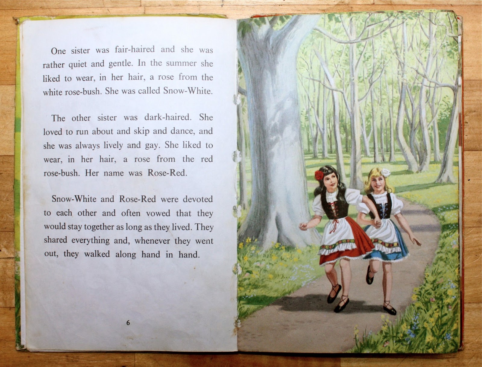 Ladybird Tuesday "WellLoved Tales", SnowWhite & RoseRed Mrs Fox