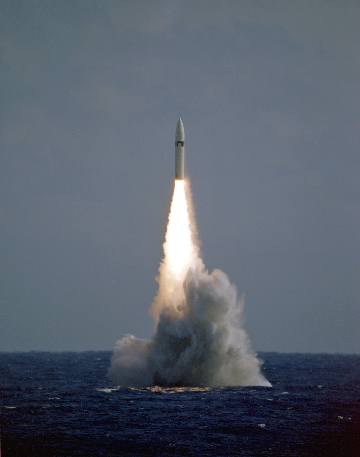 SLBM Rudal SLBM Rudal