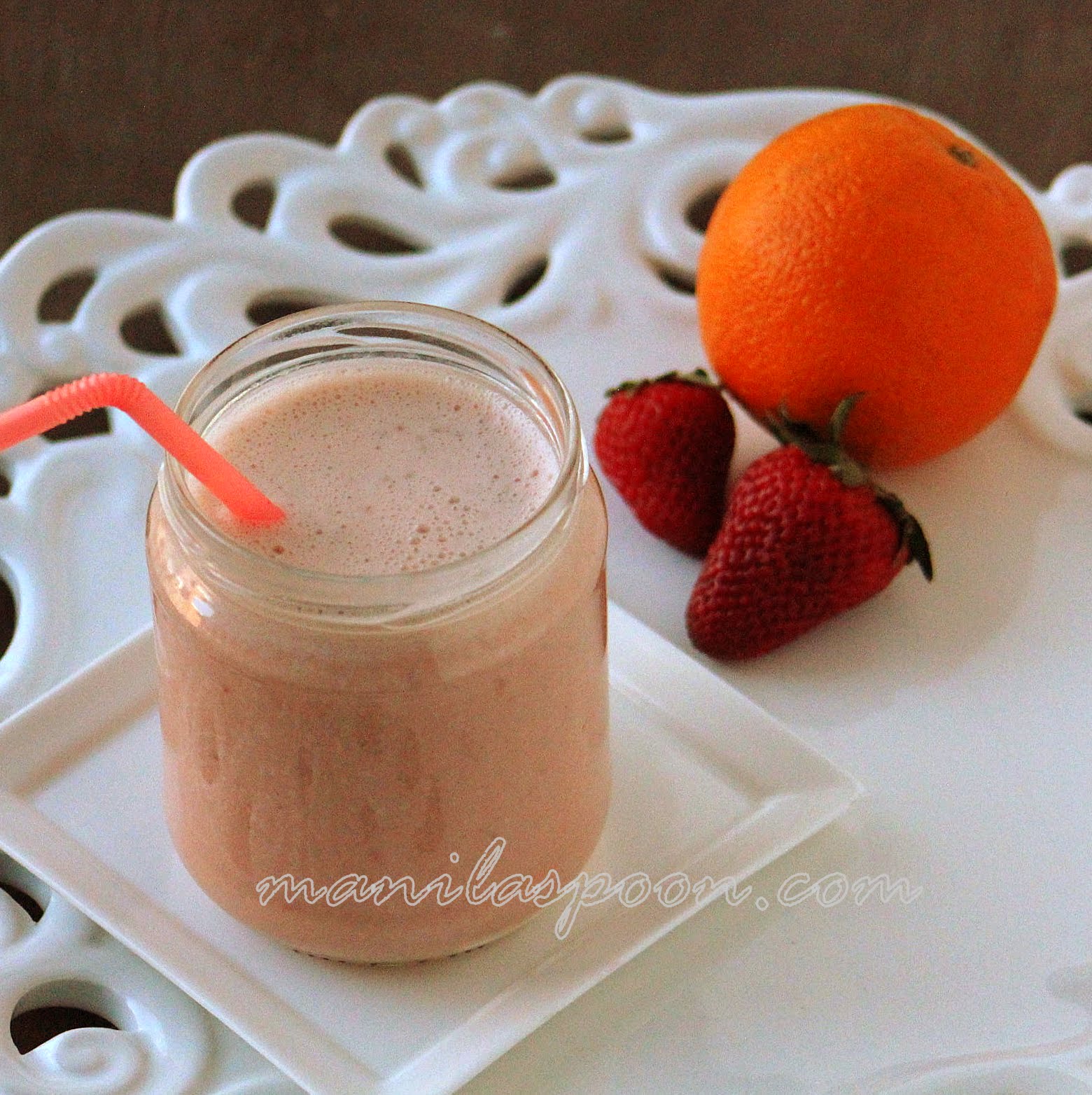 Strawberry Banana and Orange Smoothie