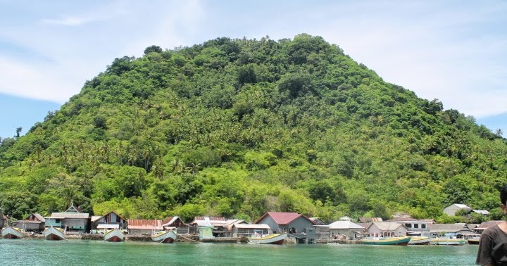 Tempat Wisata Menarik di Sinjai - Kue Khas Sinjai