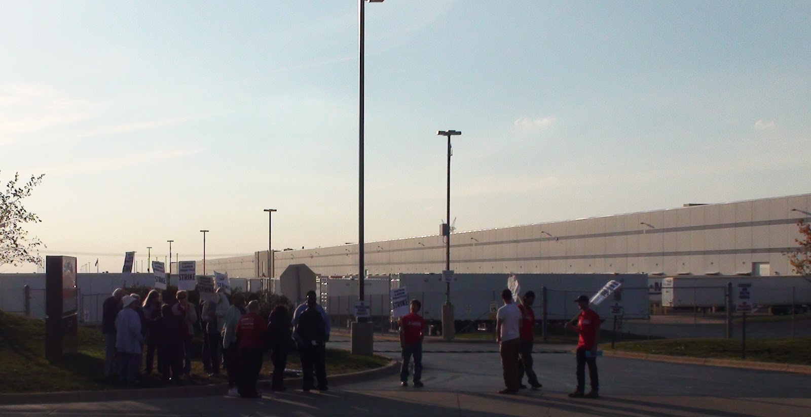 Will County News WalMart Warehouse Strike in Elwood, IL