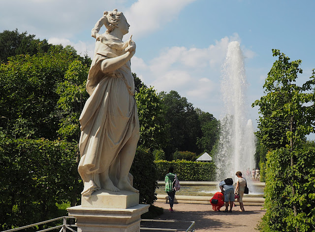 Петергоф, Менарежный фонтан (Peterhof, Menarezhny fountain)