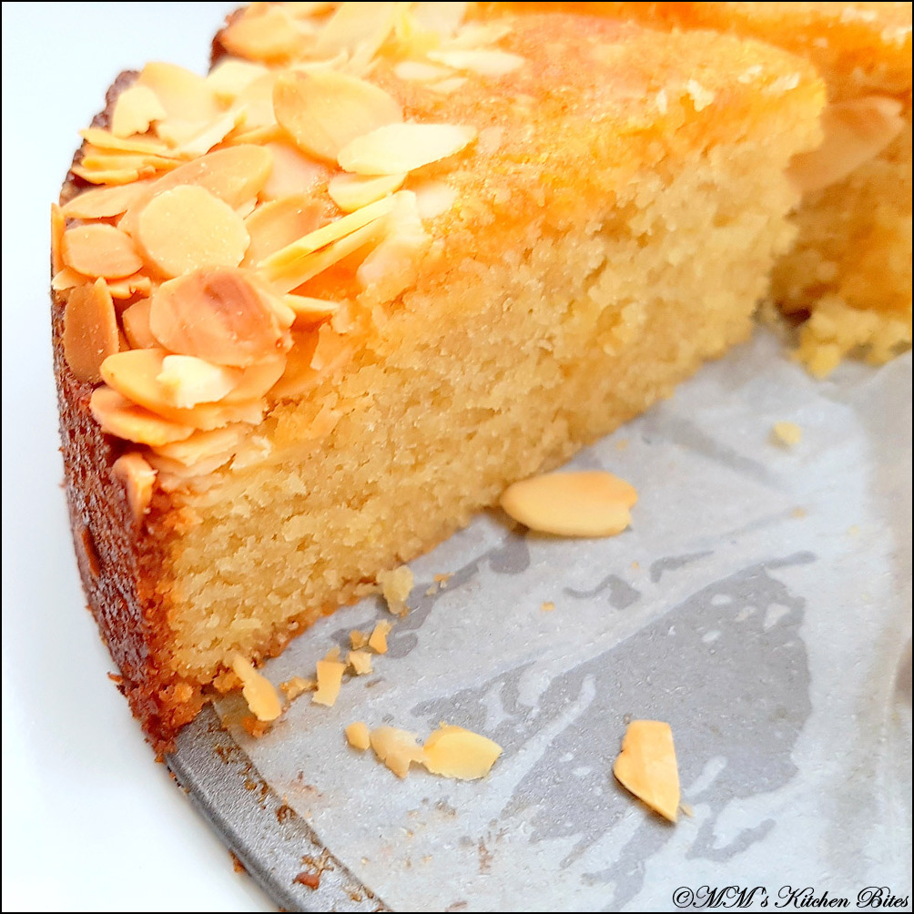 Albums 95+ Images small cake or biscuit that is typically made using almonds Full HD, 2k, 4k