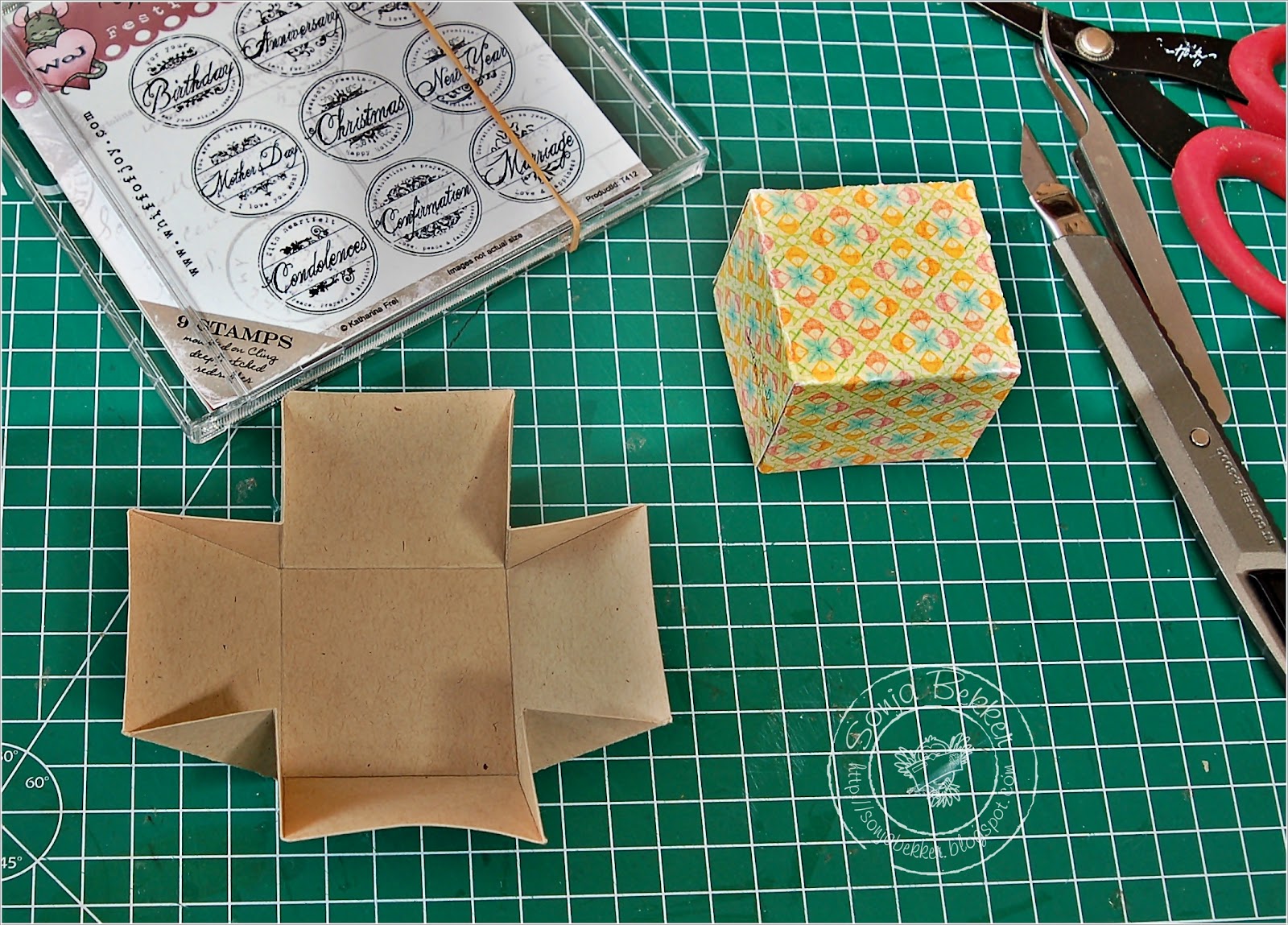 Whiff of Joy - Tutorials & Inspiration: Tiny box