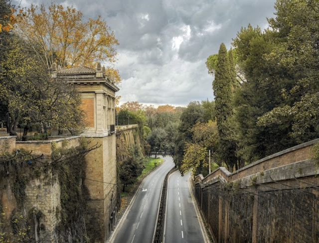Photographic exhibition in Rome to raise public awareness on poor state of the Aurelian walls Photographic exhibition in Rome to raise public awareness on poor state of the Aurelian walls