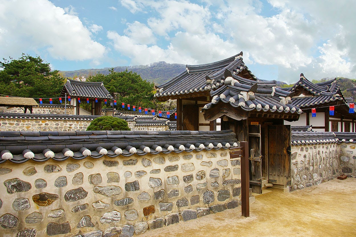 Nalli in Korea Seoul Namsan Hanok  Village