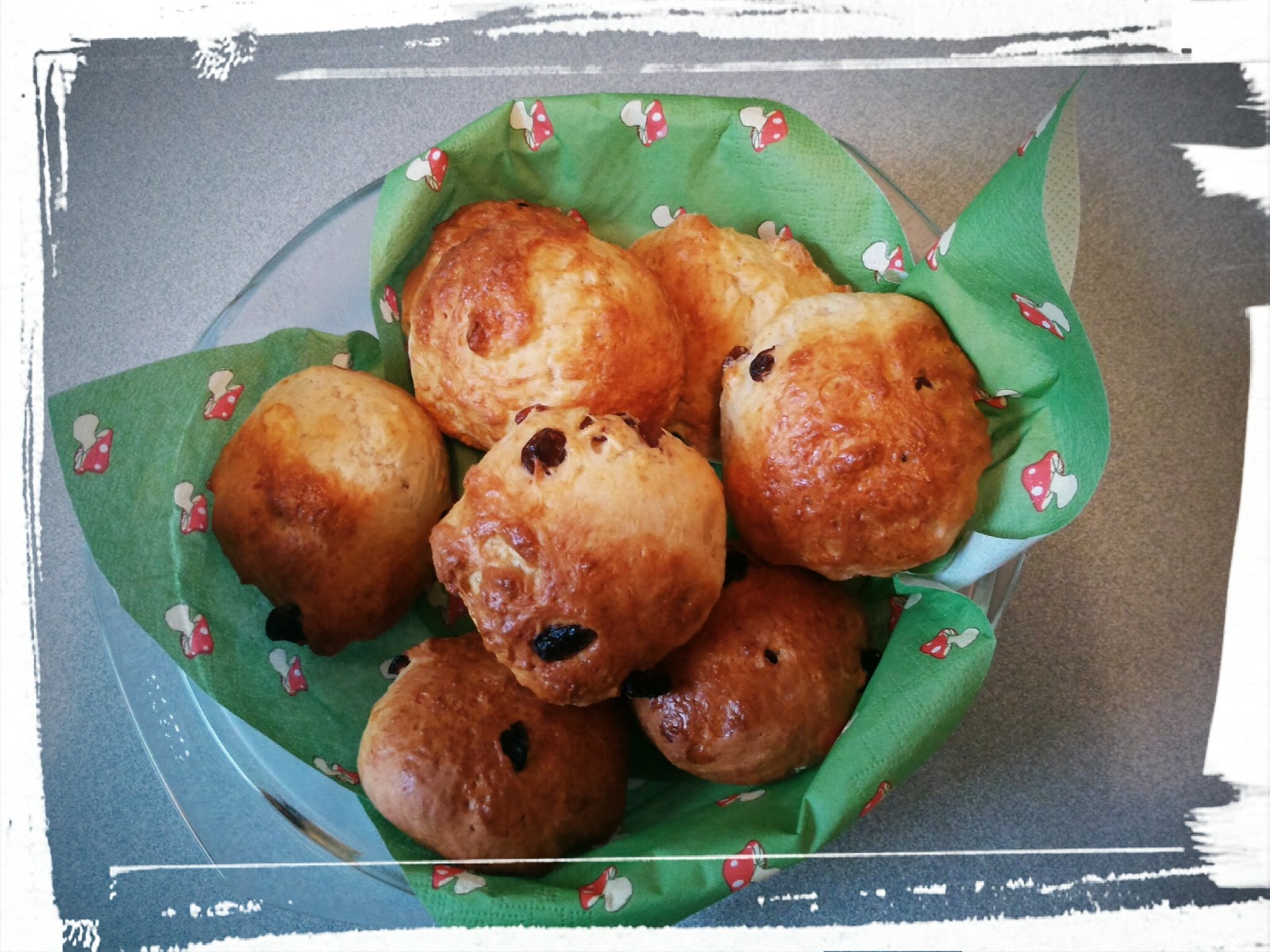 NoVi `s Kleines-Nähkästchen: Schnelle Rosinenmürbchen.