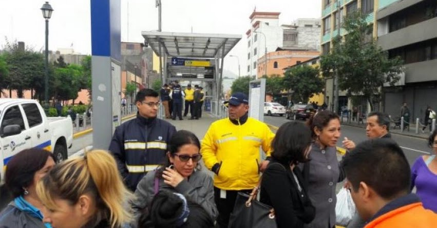 METROPOLITANO: Buses A y C cambian de recorrido por marcha de maestros en el Centro de Lima METROPOLITANO: Buses A y C cambian de recorrido por marcha de maestros en el Centro de Lima