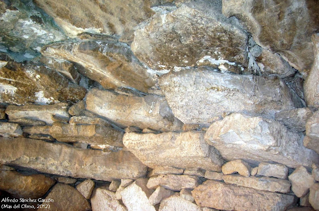 DESDE EL RINCÓN DE ADEMUZ LAS BARRACAS DE PIEDRA DE MAS DEL OLMO