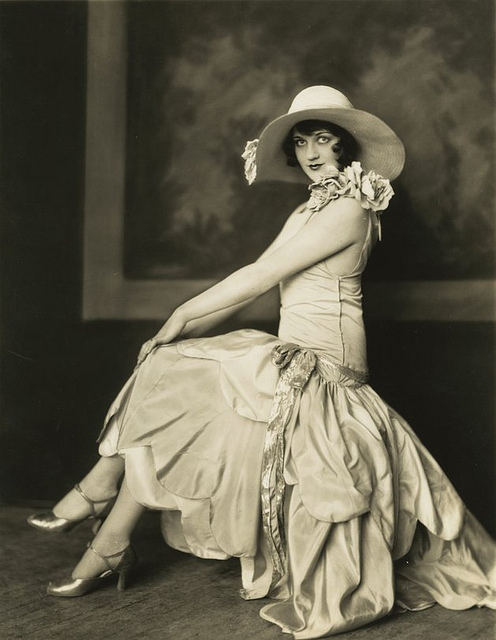 Old Hollywood Fashion ~ vintage everyday