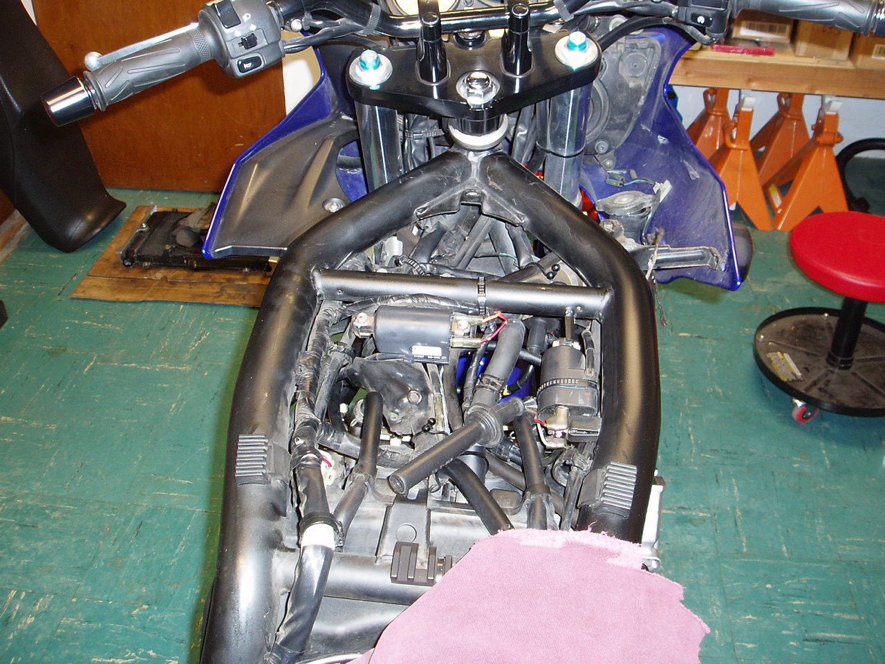 Bandit Files: FZ1 Valve Adjustment Part I: Disassembly