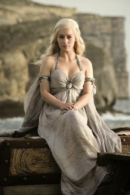 Hacia abajo delicadeza ceja El estilo de Daenerys Targaryen, la Madre de dragones en Juego de Tronos -  El armario de Lu by Jane
