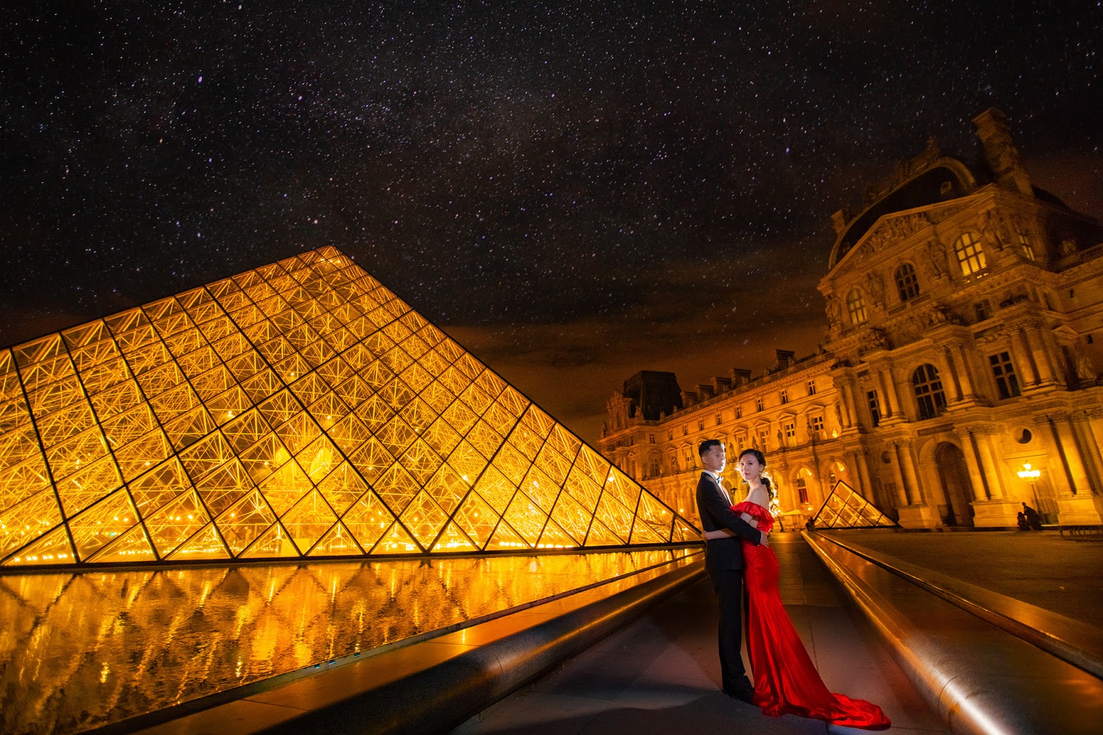 PARIS巴黎海外婚紗 PARIS巴黎海外婚紗 聖心堂 巴黎旅遊景點推薦 巴黎歌劇院 蒙馬特 海外自助婚紗推薦 私密拍攝景點 法國小鎮必吃 巴黎鐵塔超浪漫 台北自助婚紗工作室 台北租禮服推薦 楓丹白露 凱旋門 羅浮宮 亞力三大三世橋 巴黎聖母院