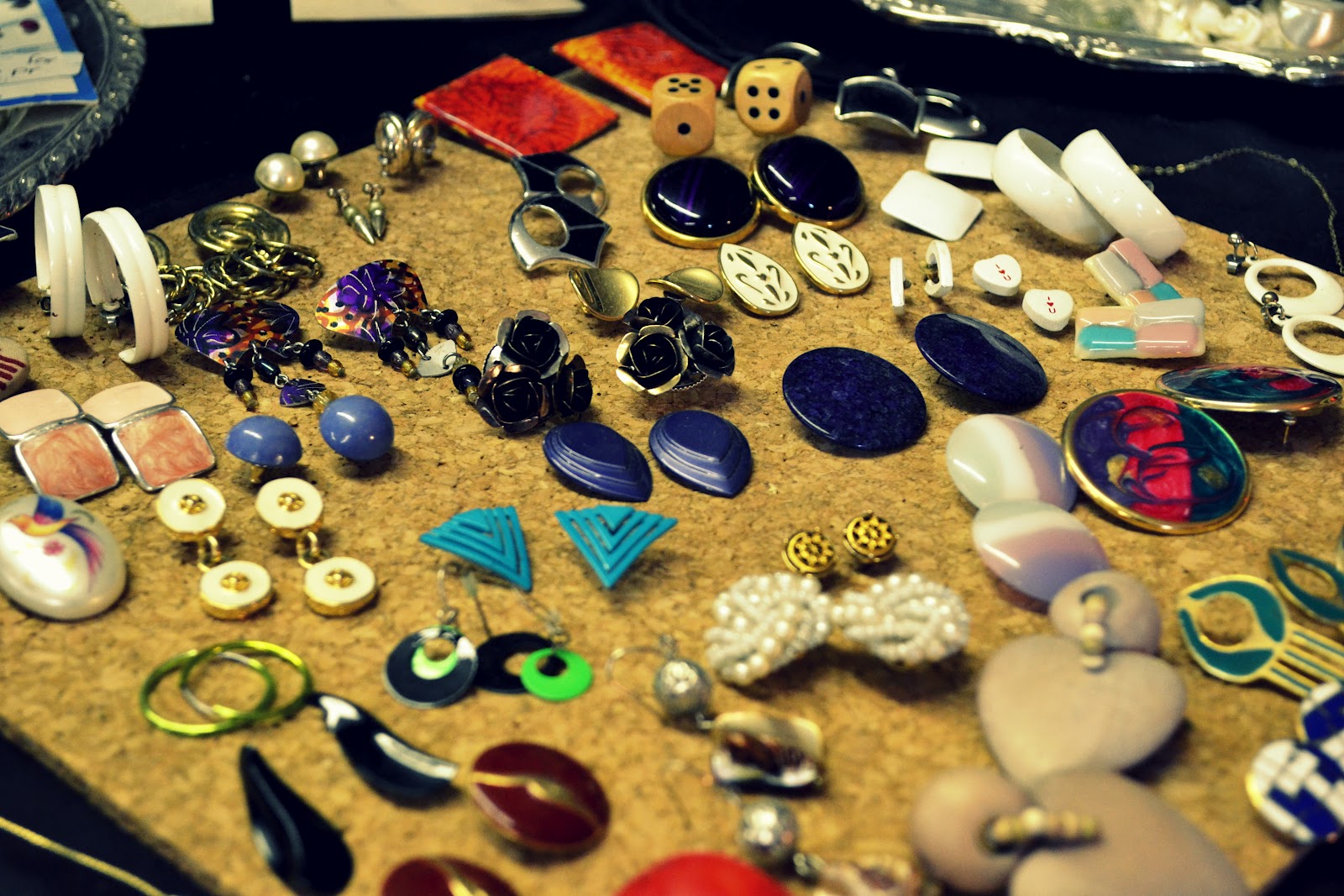 Nia Fashionista Hall's Thrift Shop & Jewelry