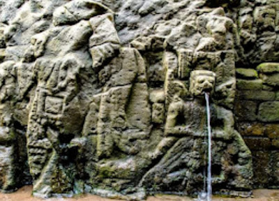 Relief di Desa Bitera Gianyar