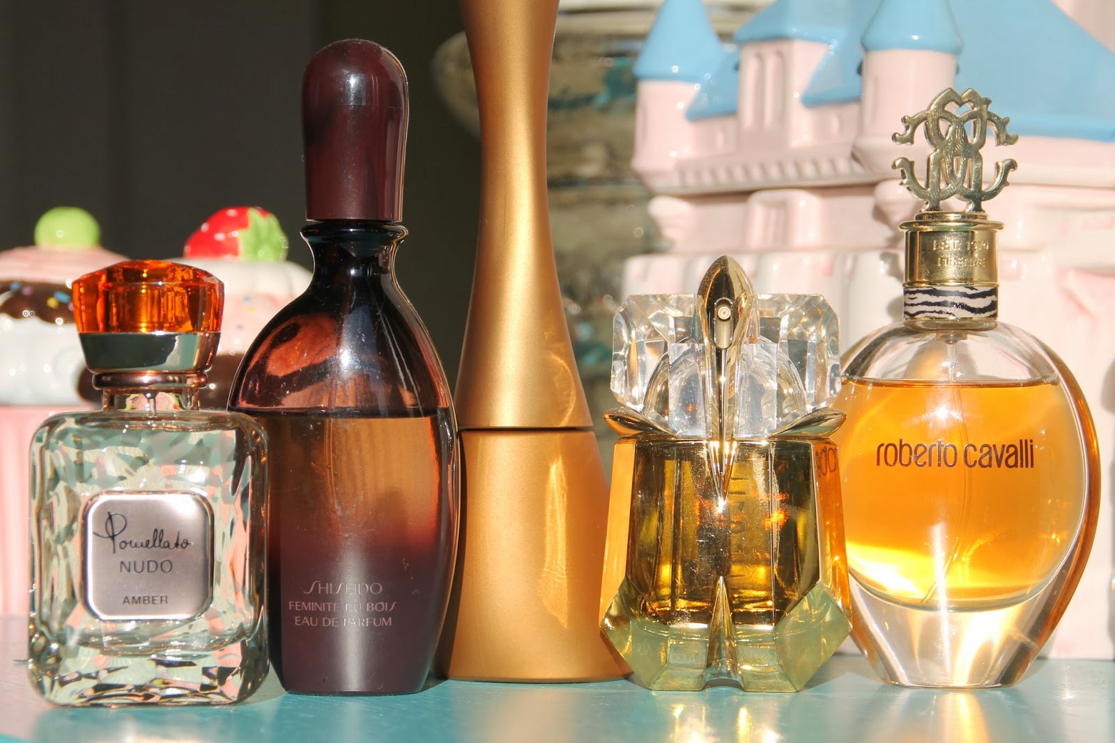 kleermaker moord Collega Crystal's Reviews: Parfumfavorieten: Amber en hout