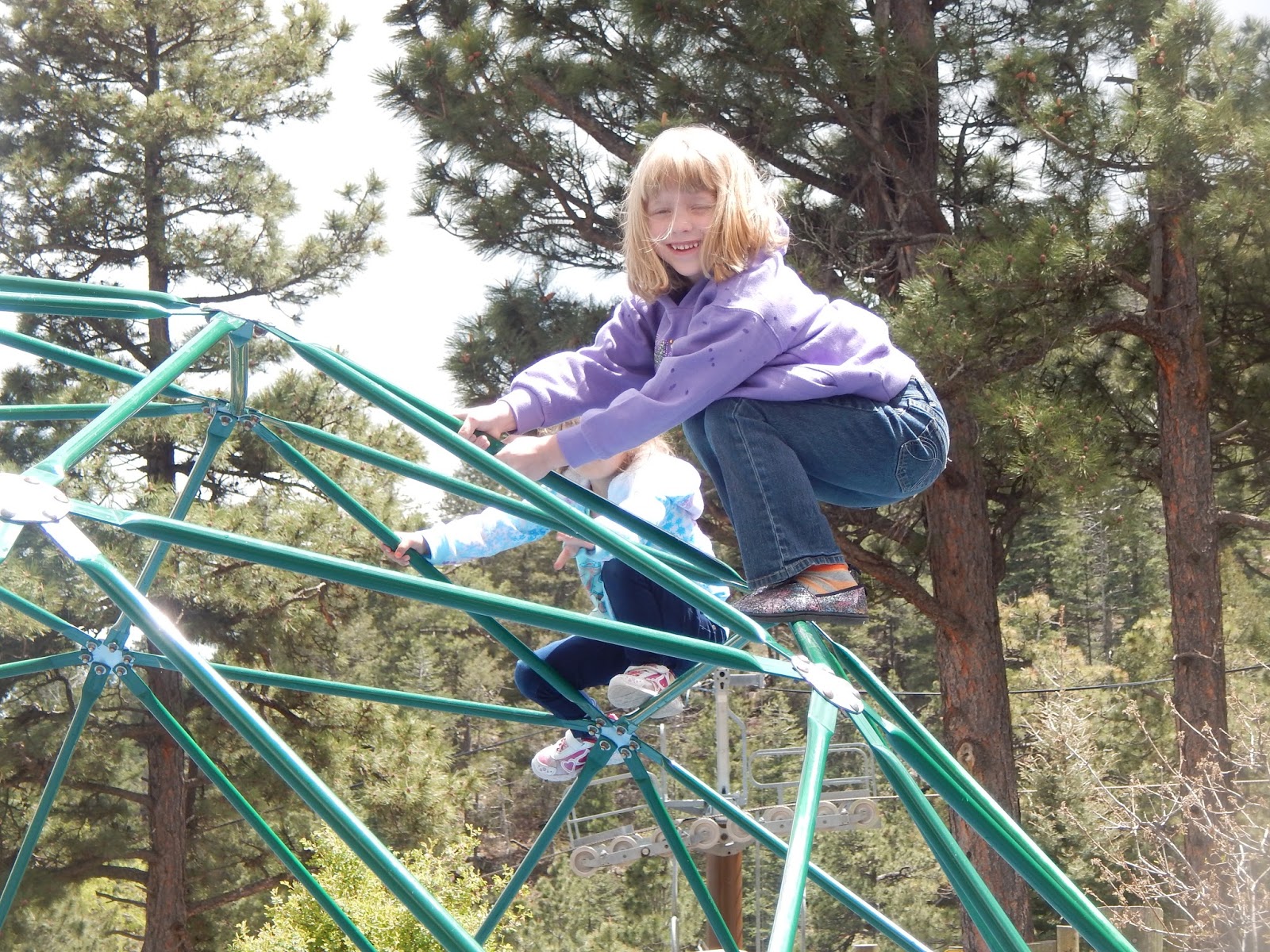 Heroes, Heroines, and History Cheyenne Mountain Zoo America's only