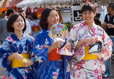 Japan Wannabe: Wafuku: The Difference between Kimono and Yukata