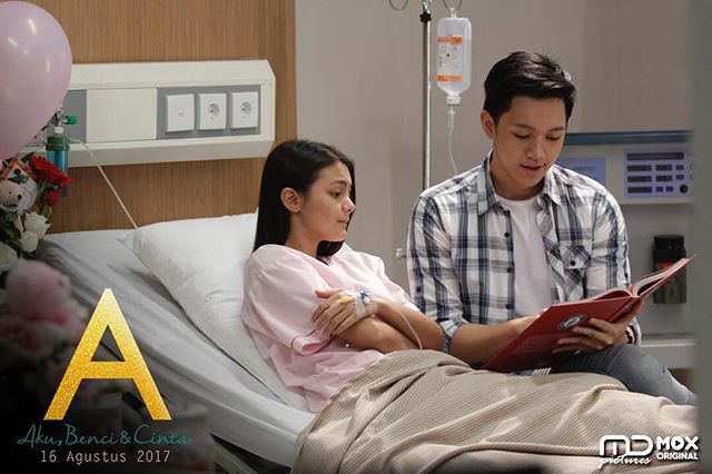 Screen Shot Film A: Aku Benci dan Cinta