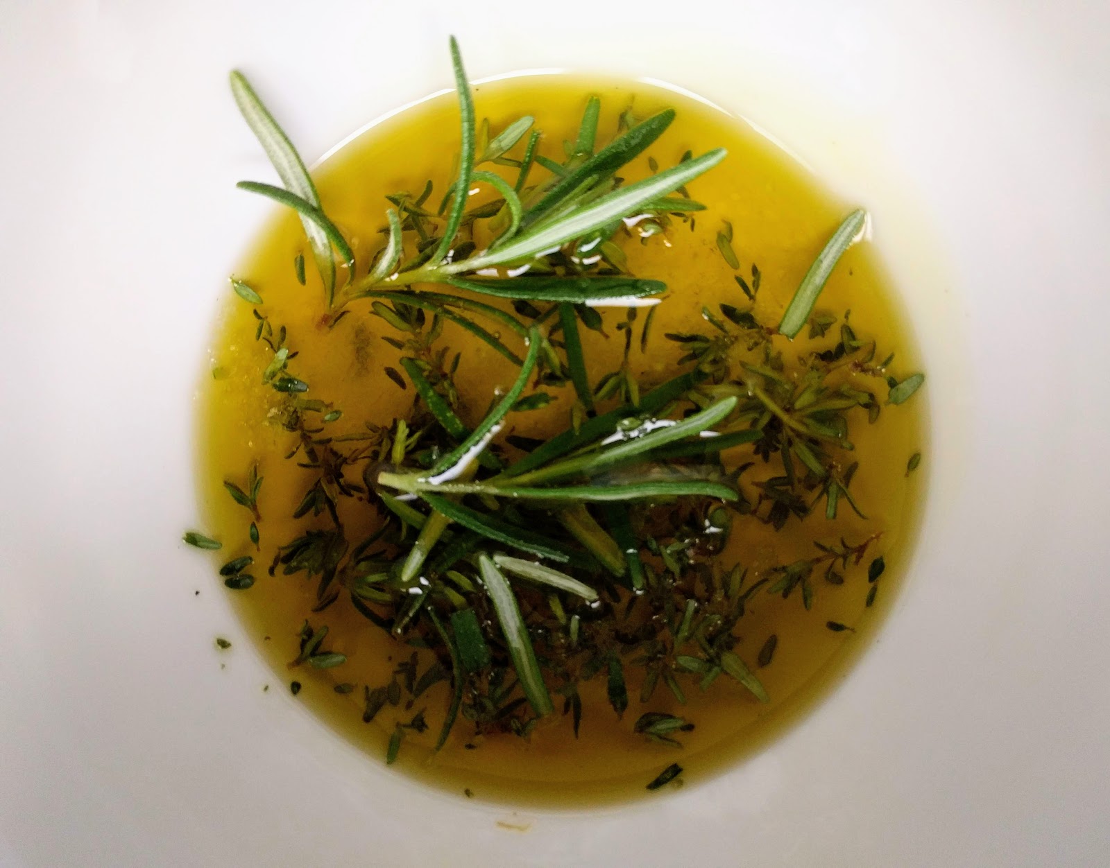- Mediterrane Hähnchenkeulen mit Champignons