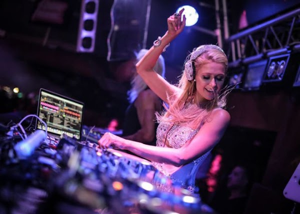 Paris Hilton es la nueva embajadora honorífica de la isla Ibiza
