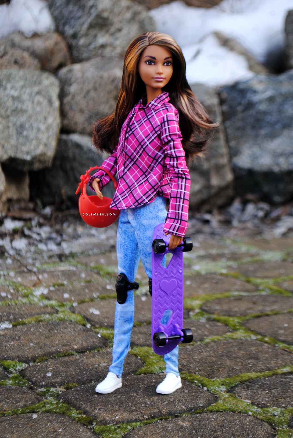 Inline скейтинг барби. скейтбордистка barbie кукла. Barbie skate. скейтбордистка barbie кукла. барби 90 инлайн скейтинг барби.