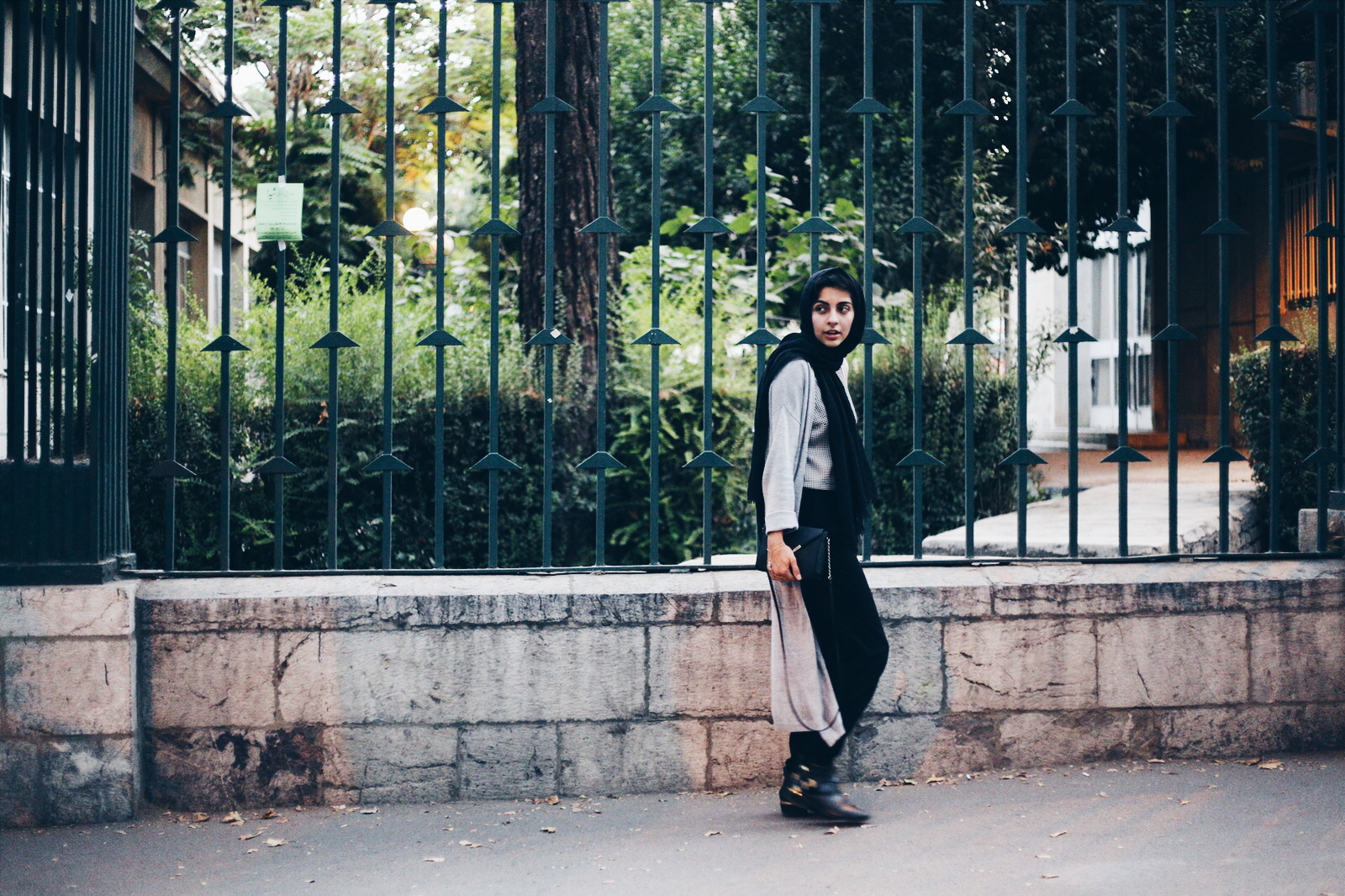 Iranian fashion, moral police, iran dress code, manteau iran, iran streetstyle, hijab fashion, hijab streetstyle