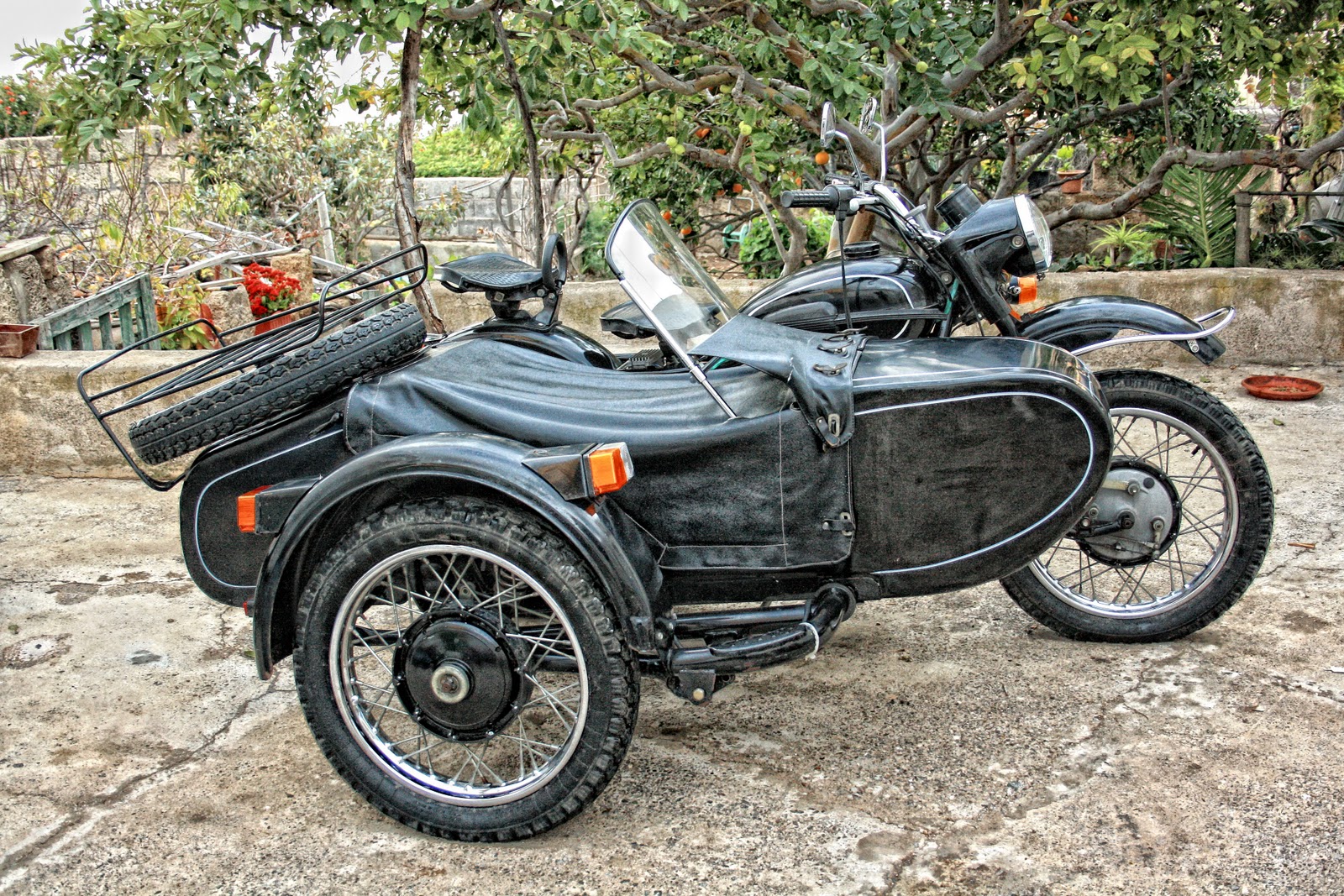 Wallpapers sidecar