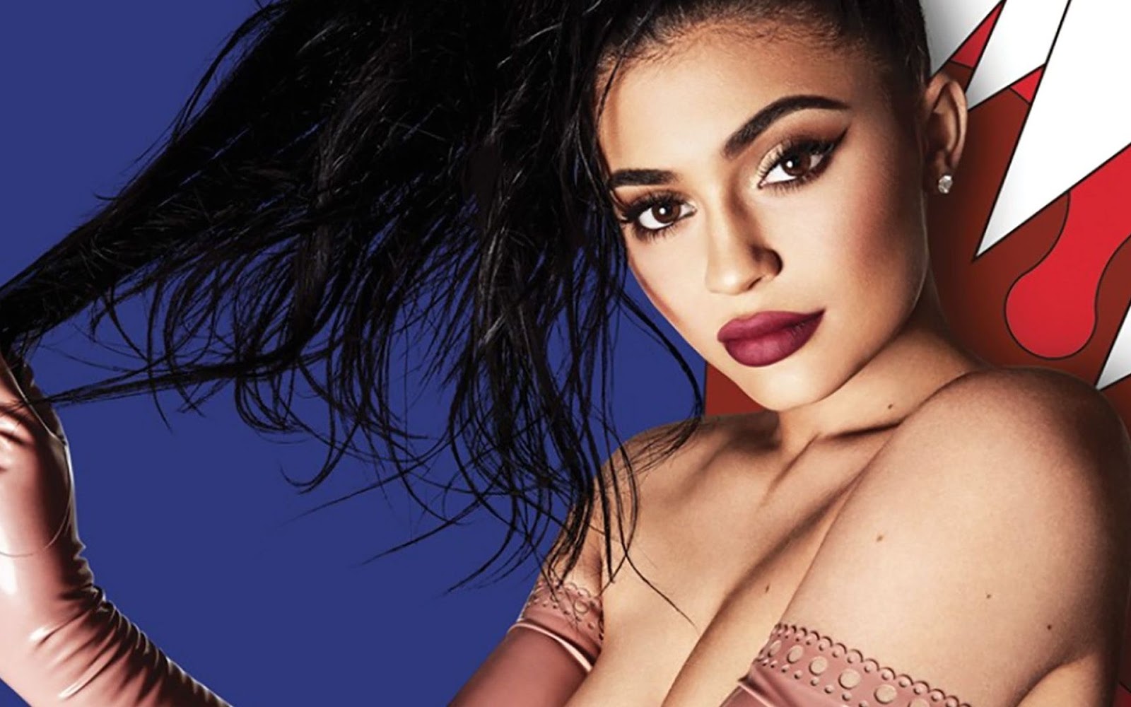 Ирина горбачёва актриса. Певица алсу максим. Певица алсу максим. Певицы топлесс. Даша астафьева фабрика звезд.